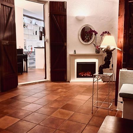 B&B De Janas Ла-Калетта Экстерьер фото
